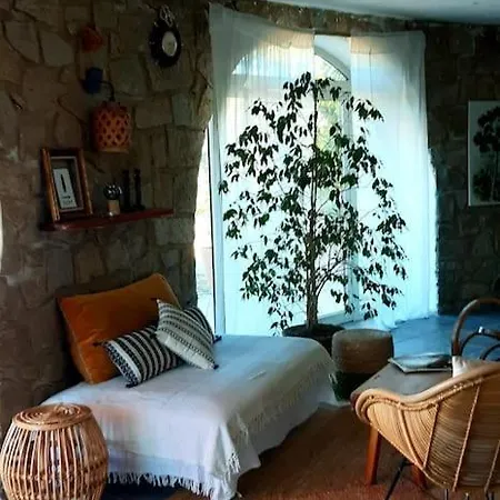 Marie-claire Vue Jardin-jacuzzi Hotel
